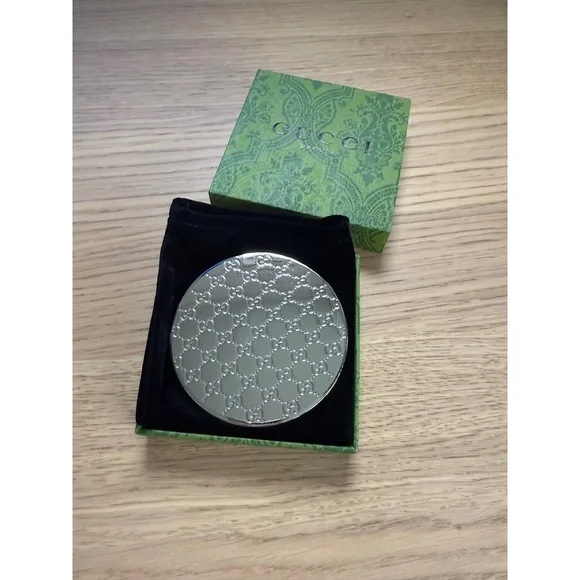 NIB Gucci Beauty Silver Embossed Compact Mirror