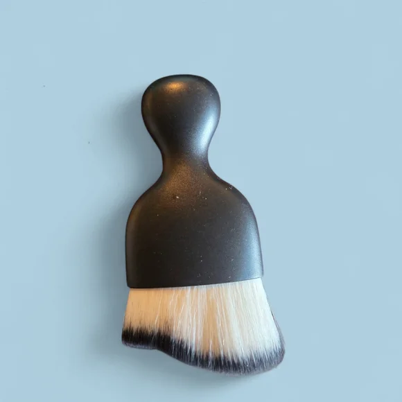 🔥 BUNDLE DEAL: 3 for $25 OR 5 for $50 Travel Kabuki Makeup Brush w/ Case