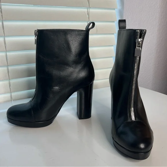 Zara Trafaluc Black Ankle Booties Leather High Ankle Front Zipper Sz 36 - 5 1/2