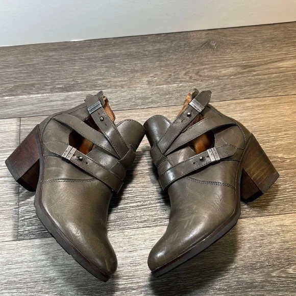 Bussola Brown Ankle Boots woman’s size 38 (b110)