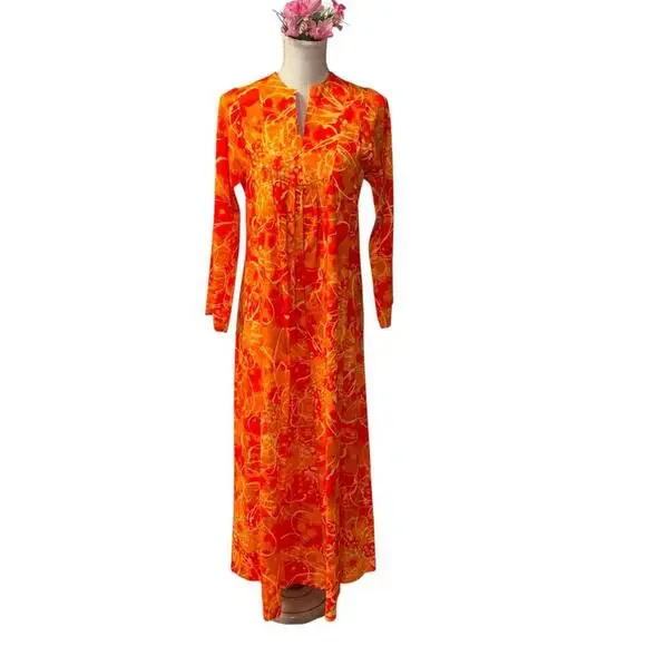 1970s Hawaii Nei tiki maxi dress