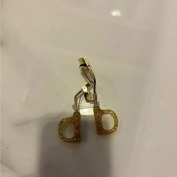 Gold eyelash curler #18
