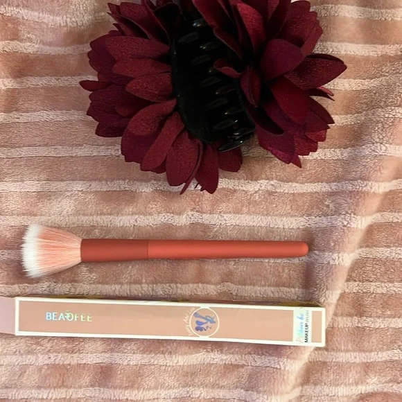 Soft Loose Powder Blush Brush