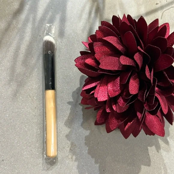 6” Foundation Blush Brush
