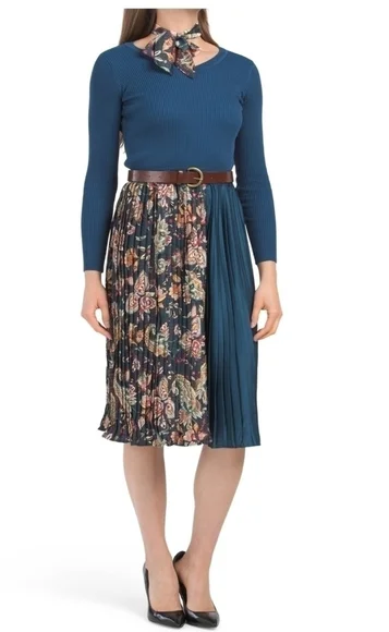 𝅺Dalia Macphee Jewel Neck Sweater Dress with Paisley Pleated Skirt