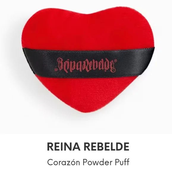 🤩REINA REBELDE Corazón Powder Puff