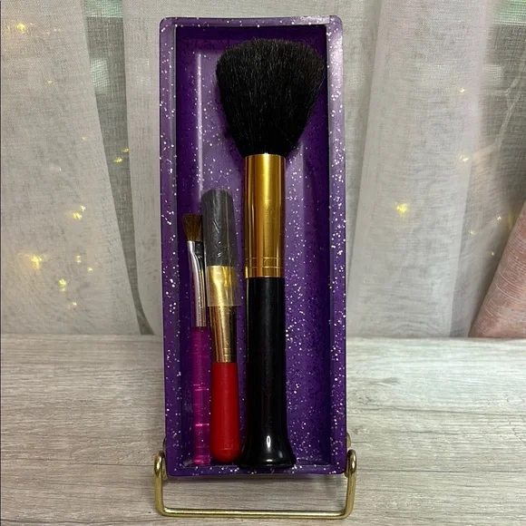 Makeup Brush Set with Black and Gold Handles