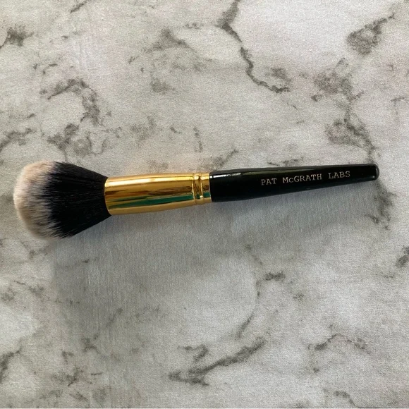 Pat McGrath labs powder/ bronzer brush