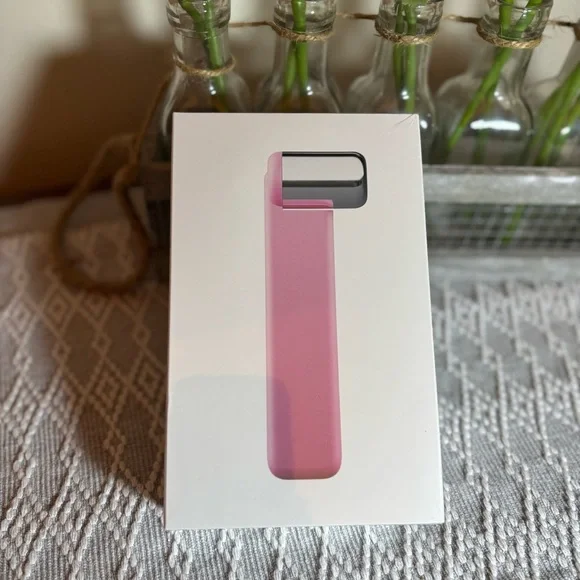 Quiet‎ Hours Rose Facial Ice Roller by Walden. New In box