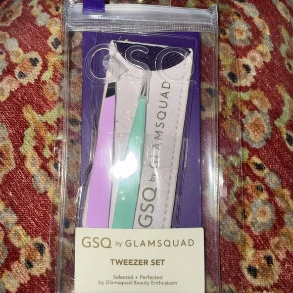 GSQ BY GLAMSQUAD TWEEZER SET FOR BROWS - BRAND NEW‎ IN PACKAGE