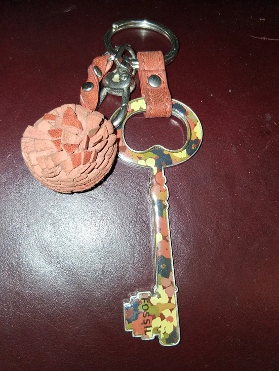 Fossil key chain