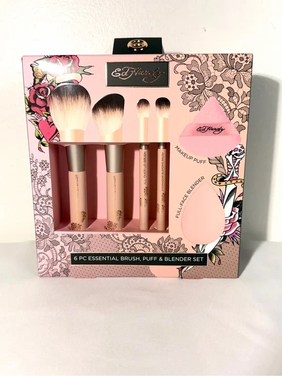 Ed Hardy 6-Piece Makeup Brush, Puff & Blender Set Brand New