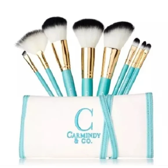 Carmindy & Co. Makeup Brush Set with Case