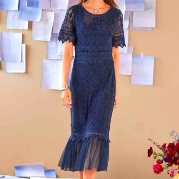 LAS ONE!!🆕🌿SUNDANCE BOHO LACE DRESS🌿