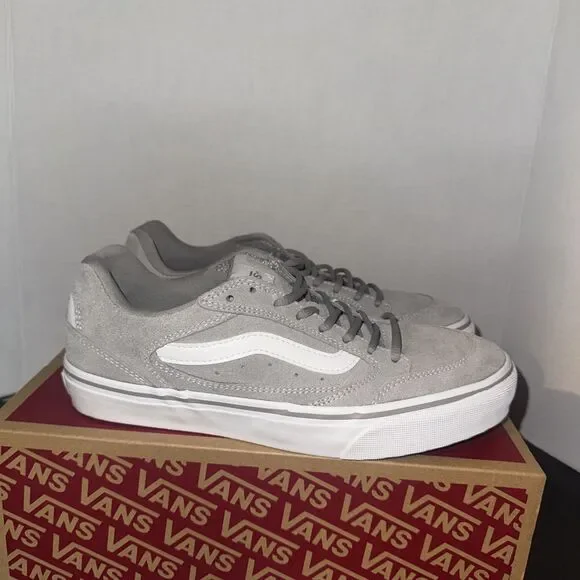 VANS Fairview Deluxe Suede Gray White Women's Low Top Sneakers Sz 9 NEW