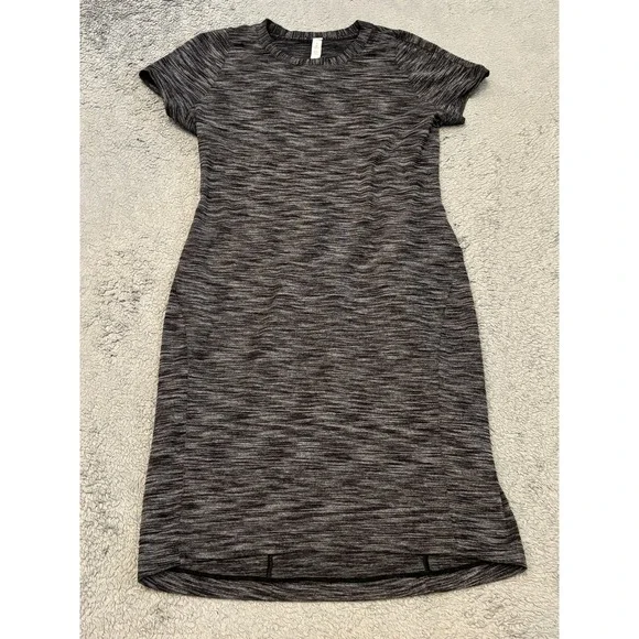 Lululemon Short Sleeve T-Shirt Dress Womens 8 Gray Heather Zip Pocket Stretch