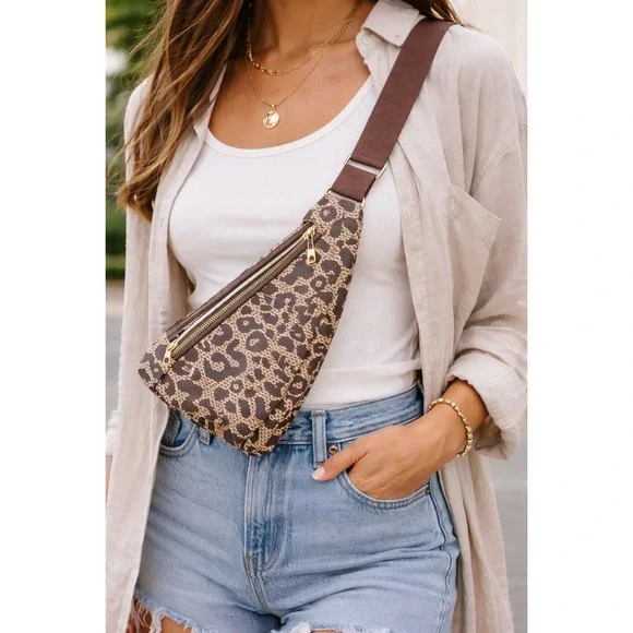 Leopard Print Triangle Sling‎ Bag Crossbody Fashionable Women's Accessory
