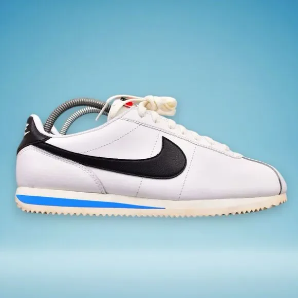 DS Nike Cortez Size 10 Womens 8.5 Mens White Black Blue