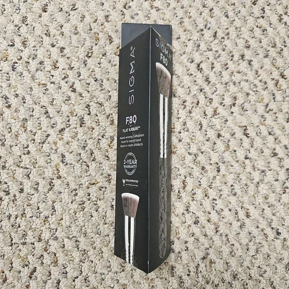 Sigma Beauty F80 Flat Kabuki Brush