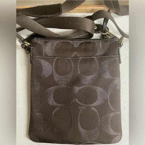 VTG Coach Brown Jacquard Crossbody Bag with Gold Studs