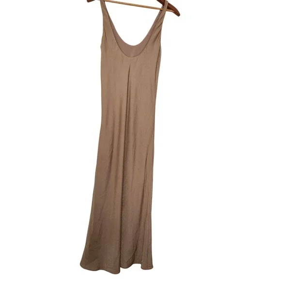 Line & Dot Ariel Scoop Neck Sleeveless Maxi‎ Satin Dress Camel Tan Small