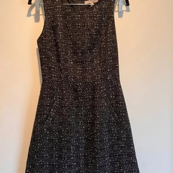 Banana Republic Womens Shift Dress, Black and metallic cream,‎ Size 0