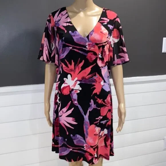NWT CONNECTED APPAREL DRESS
