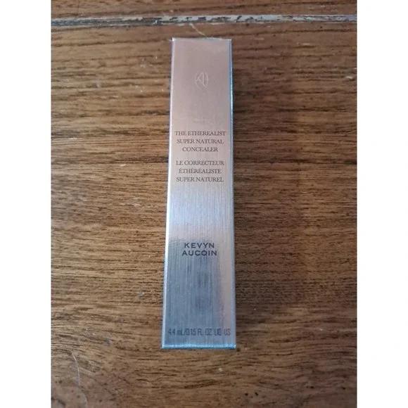 Kevyn Aucoin The Etherealist Super Natural Concealer Medium EC 03 Concealer J-5