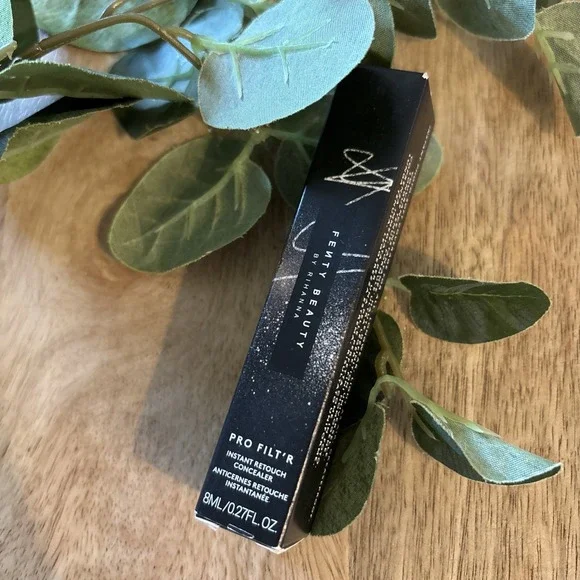 Fenty beauty Pro Filt'r Instant Retouch Longwear Liquid Concealer - 370