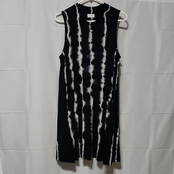 Mud Pie Black & White Vertical Stripes Tie-Dye Dress. Size: Large