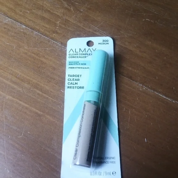 Almay Clear Complexion Concealer - Medium, 300