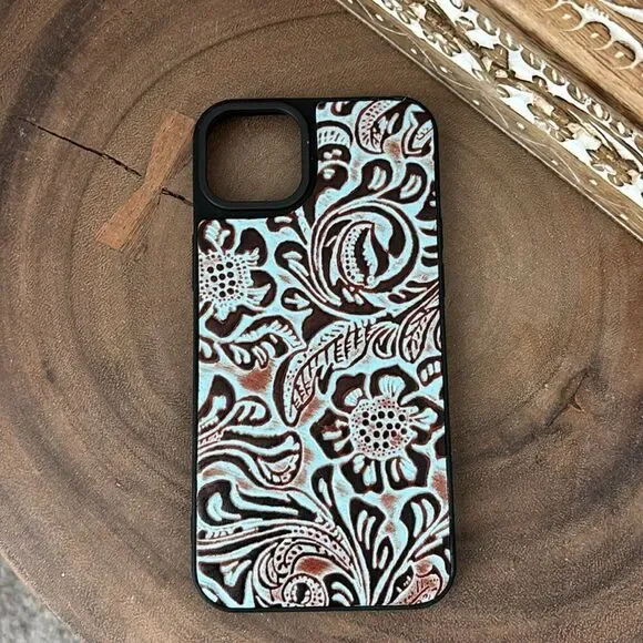 Myra Eagles Nest Phone Case for iPhone 15 series