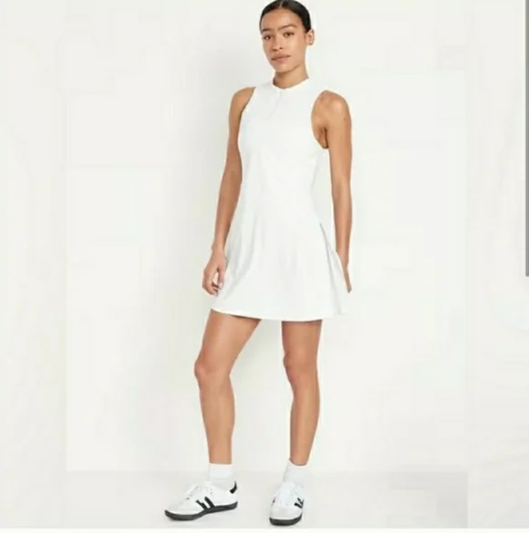 Old Navy PowerSoft Half-Zip Athletic Dress.  Size: Large