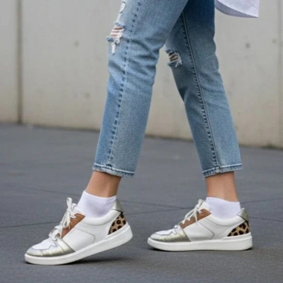 Cole‎ Haan Grand Crosscourt Women's Size 7B White Lace-Up Tennis Low Top Sneaker