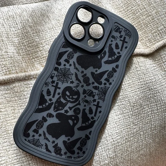 ❗️6/$25❗️Black iPhone 15 Pro Max Halloween Case