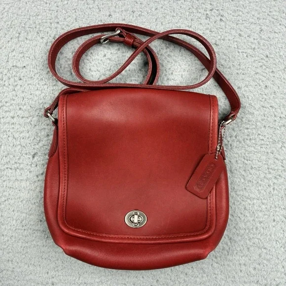 Vintage Coach 9076 Rambler Legacy Glovetanned Leather Crossbody Bag Red USA