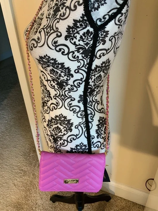 bebe Quilted Pink Crossbody with Gold Removable Chain NWT