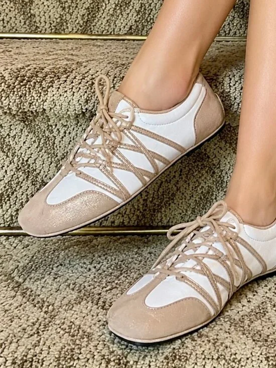 NWOB Taryn Rose White & Gold Leather Ballet Style Sneakers Tennis Shoes Sz 7.5