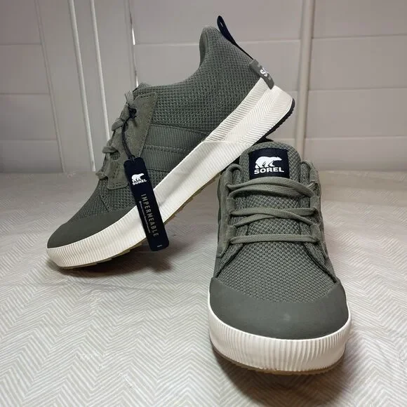 Sorel Shoes Womens 10.5 Out N About III Low Sneakers Waterproof Green NL4860-397
