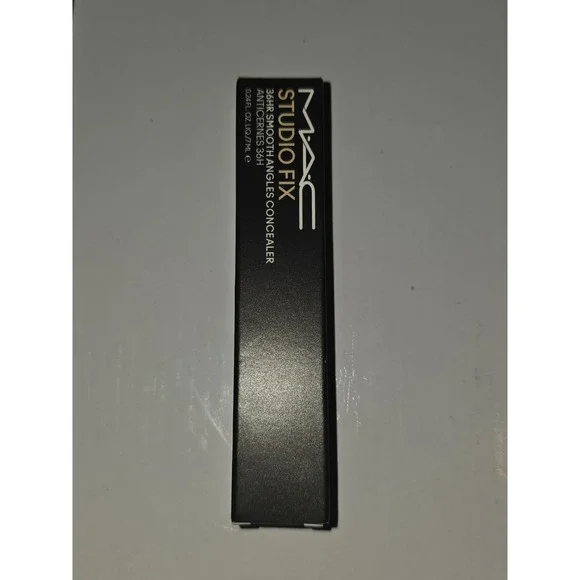 MAC NC15 Studio Fix 36HR Smooth Angles Hydrating Concealer .24oz/7ml NEW FORMULA
