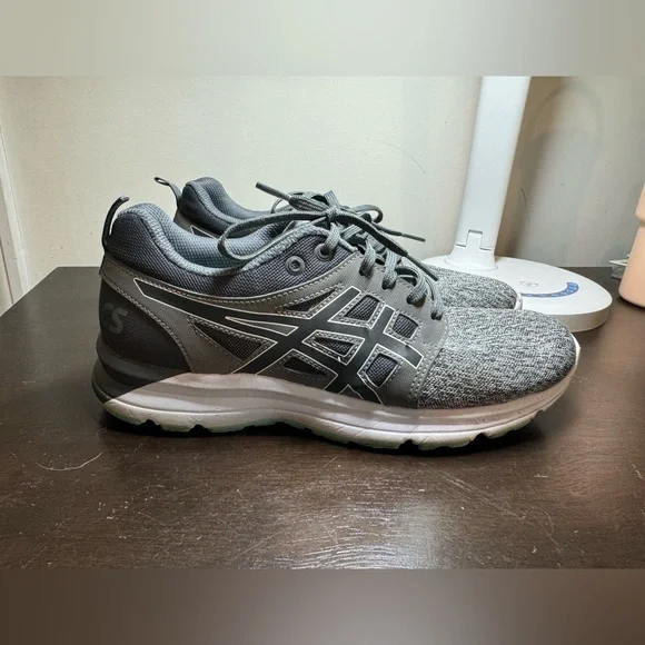 Size 8.5 - ASICS Gel Torrance Trail‎ Carrier Grey