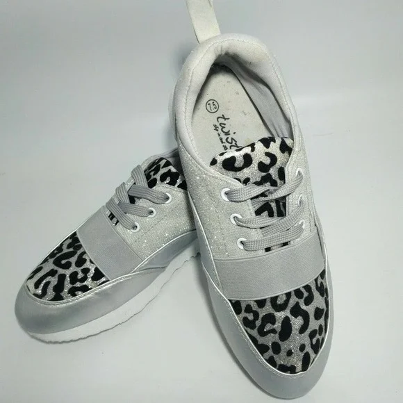 Twisted Slip in & Step Out Glitter Silver / Black Ladies Shoe Size 7.5
