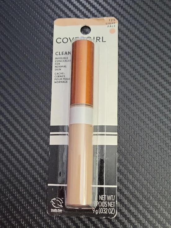 NEW COVERGIRL Clean Concealer in Light