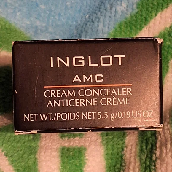 NWT AMC CREAMY CONCELEAR SHADE 66