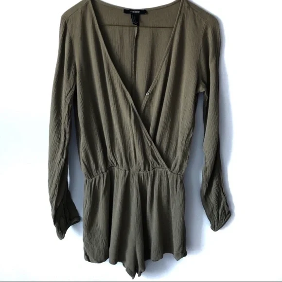 Forever 21 long sleeve romper size S