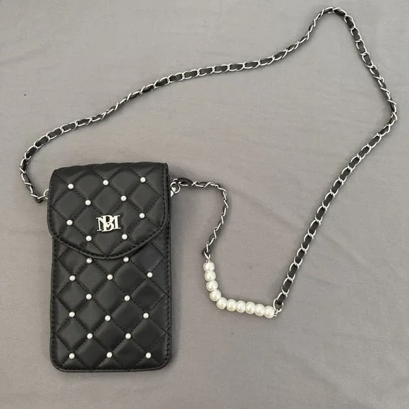 NWT Badgley Mischka Diamond Quilted Studded Pearls Crossbody Black Phone Case