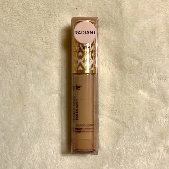 TARTE. Shape Tape Radiant Concealer. 20B Light. 0.33 oz