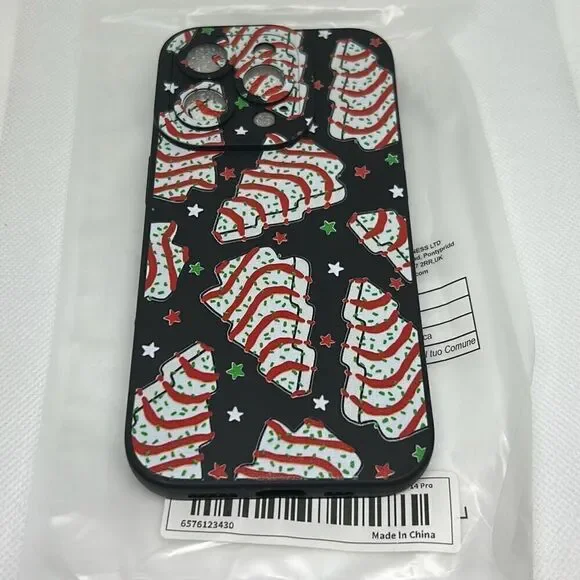 iPhone 14 Pro Phone Case Christmas Tree Snack Cake