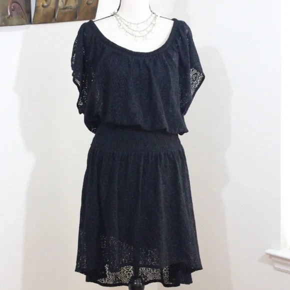 Leifnotes , Anthropologie Black Smocked Waist Hi Lo Scoop Neck Lace Dress M....