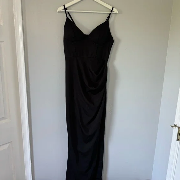 Elegant Black Evening Dress